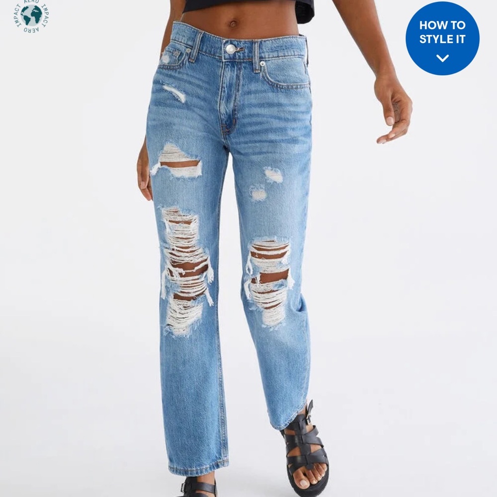 Aeropostale mom jeans, size 8, no stains and in great condition